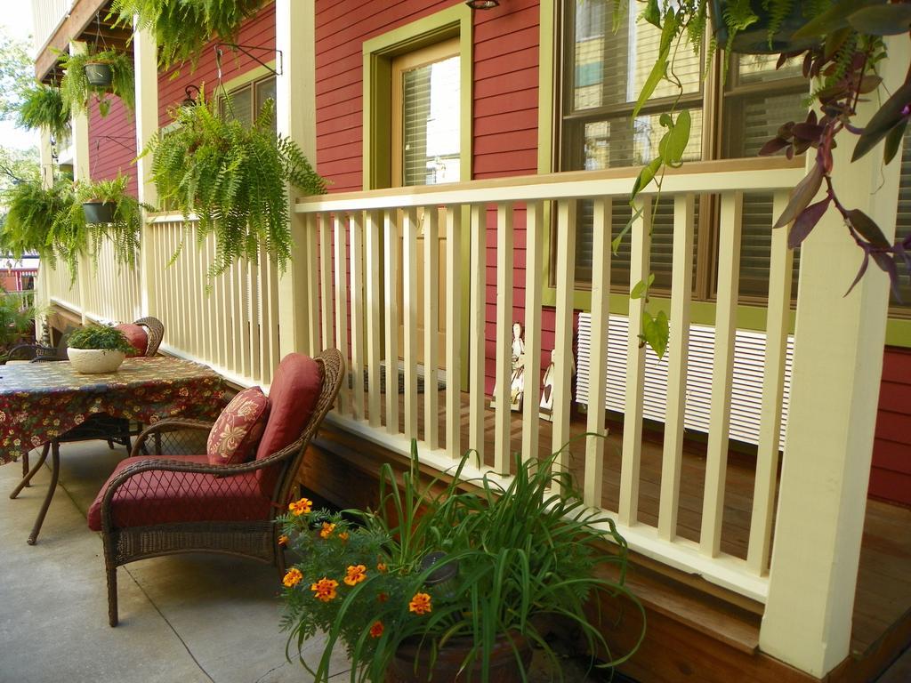 Bed & Breakfast All Seasons Inn