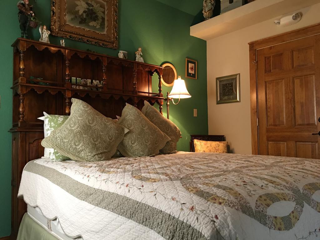 All Seasons Inn Eureka Springs